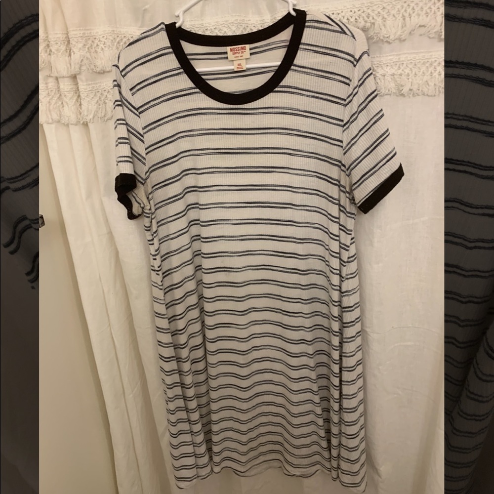 Textured tshirt dress